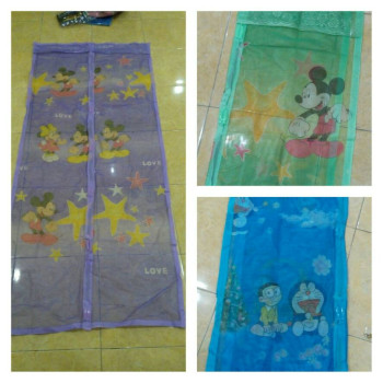Tirai Pintu Magnet Penguin Motif Garden